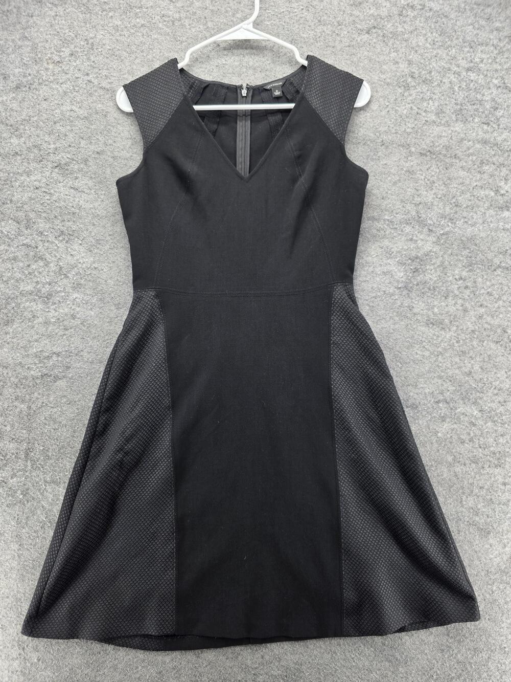Ann Taylor Dress Womens 0 Black Sleeveless Fit Flare V Neck Textured Panels Chic